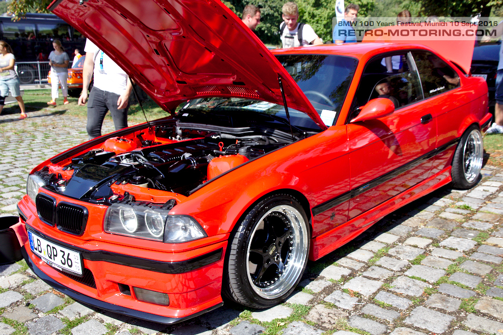 Red BMW E36 M3 Coupe BMW Festival, Munich, 2016 : Retro-Motoring