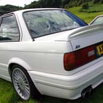 White BMW E30 3-Series AXZ8412