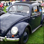 Blue VW Beetle USJ568